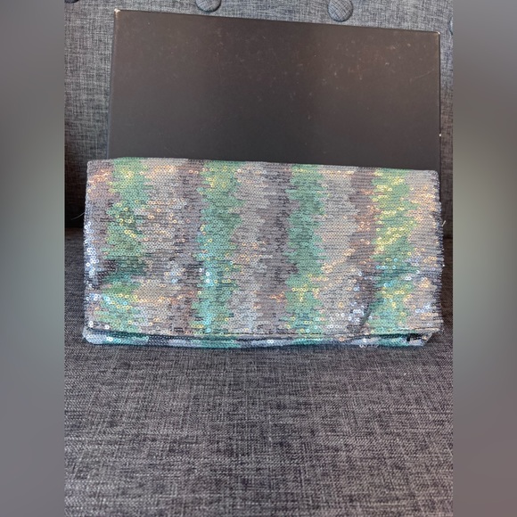 NWT BCBGeneration Sequin Clutch - Picture 3 of 5